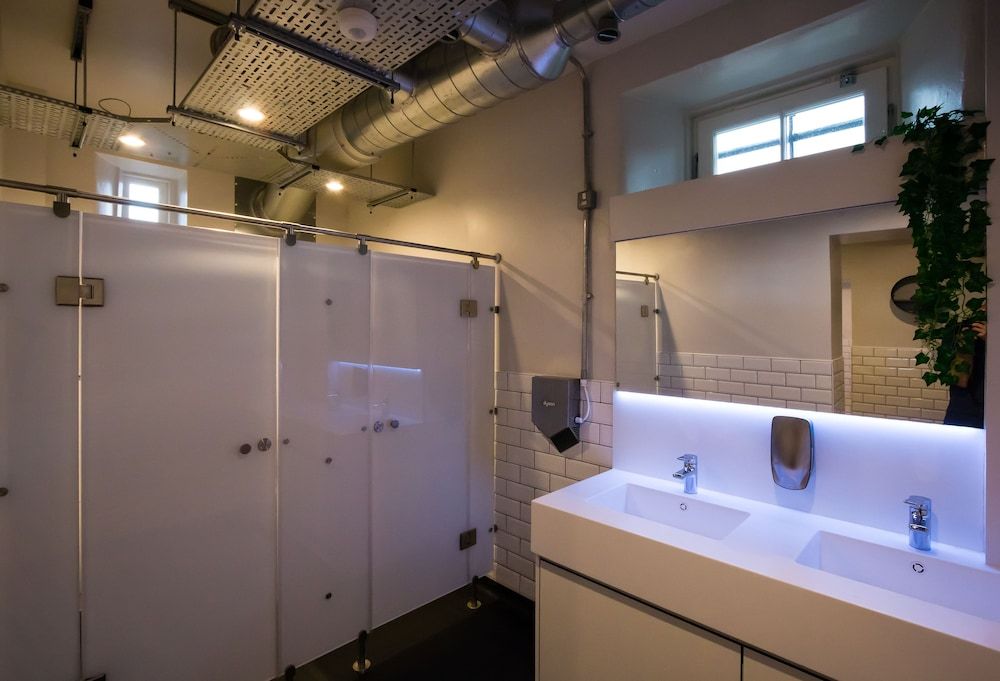 undefined CODE - The Court, Edinburgh 10