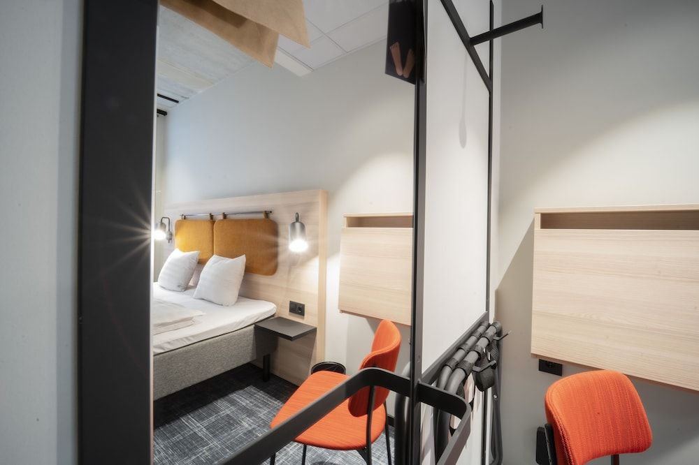 Double Room (Compact)