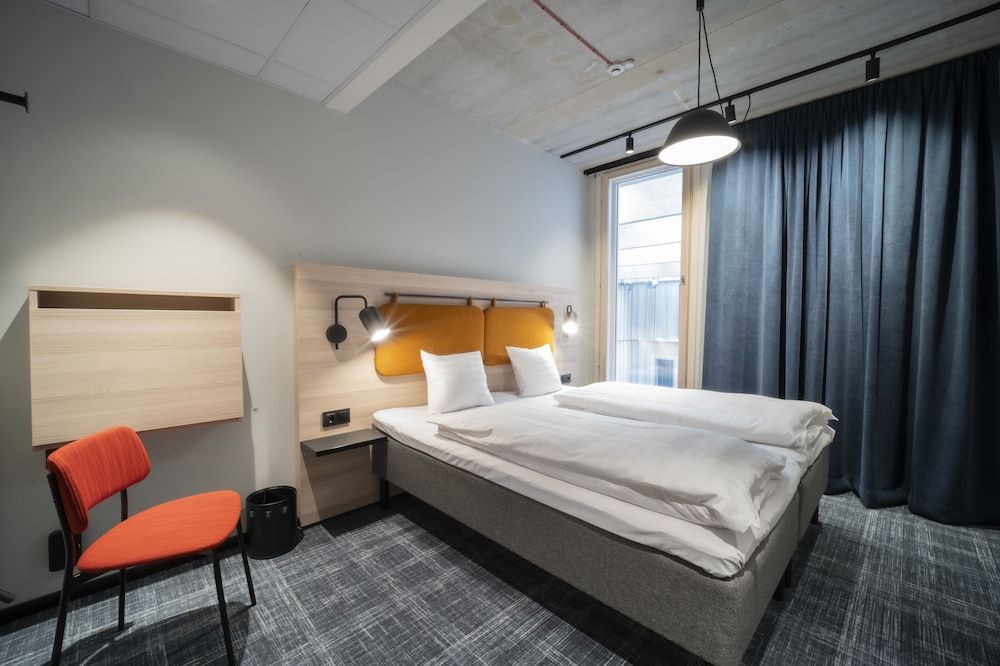 Double Room (Compact)
