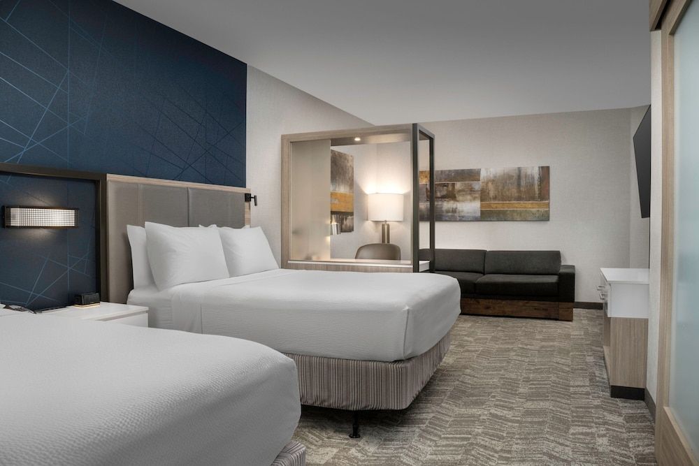 Suite, 2 Queen Beds