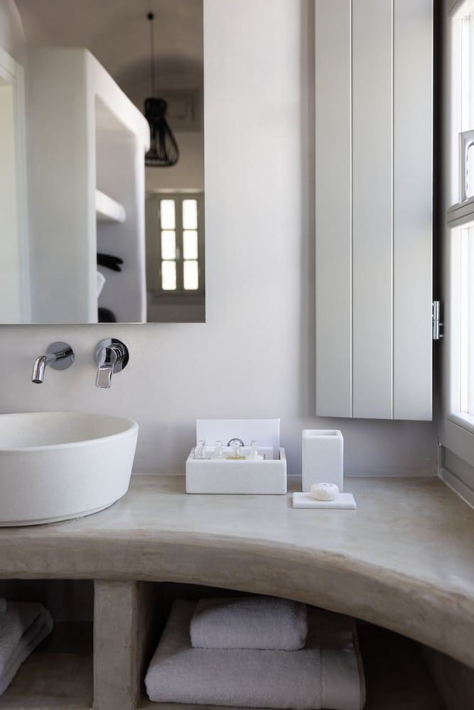 Danae Suites Santorini Deluxe Suite with Sea View 10