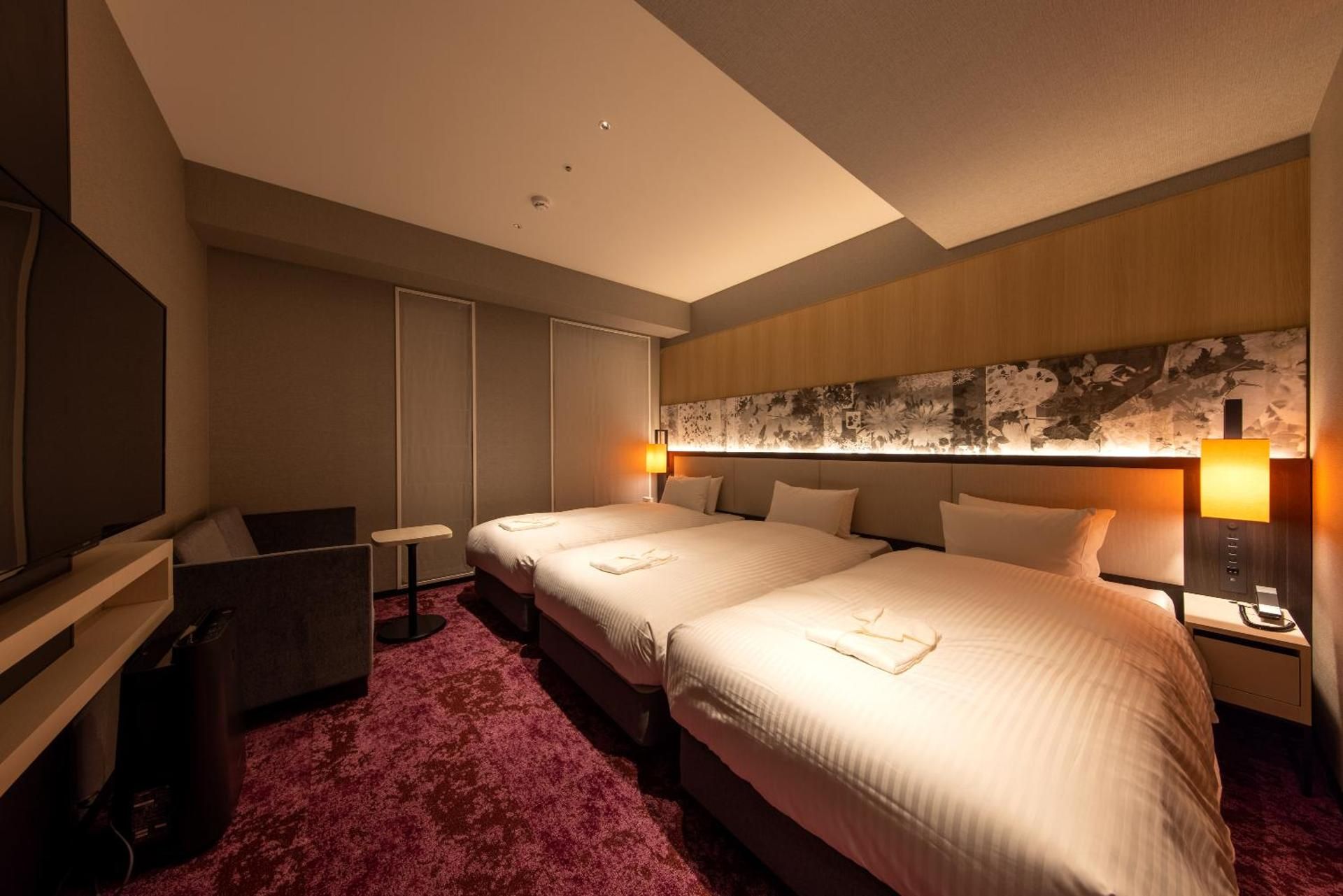 Casual Triple Room with Shower Booth (1 Adult)