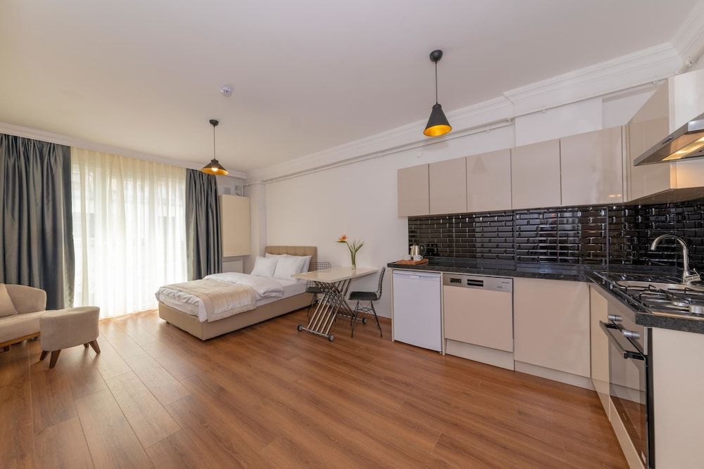 Joy Suites Superior Double Room, 1 Double Bed 5