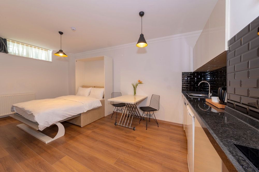 Joy Suites Basement Suite 4