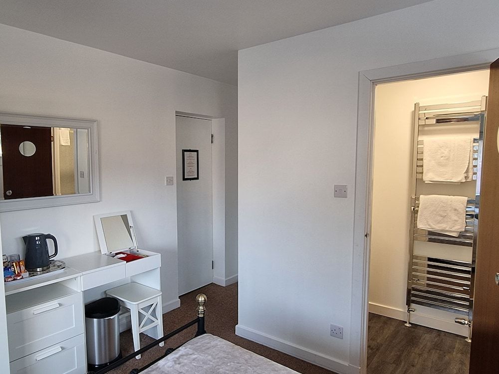 Carn Mhor Bed and Breakfast Triple Room, Ensuite 7