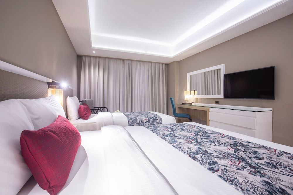 Woovo Phuket Patong Deluxe Room (2 Adults + 1 Child)