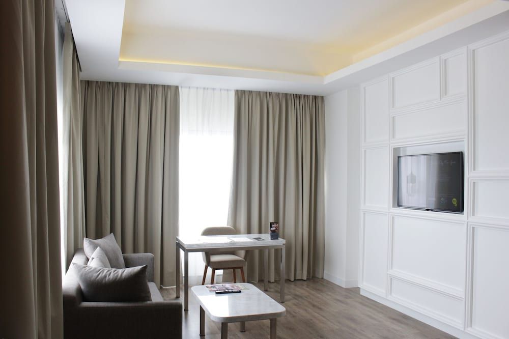 undefined Vertu Harmoni Jakarta 8