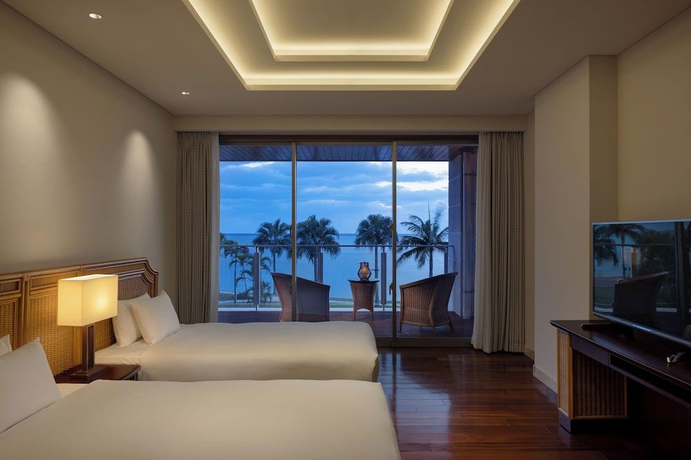 Ocean Garden 2nd Floor,1 Bedroom Suite, Non Smoking