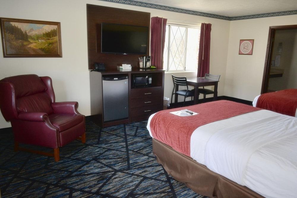 Superior Double Room, 2 Queen Beds, Accessible