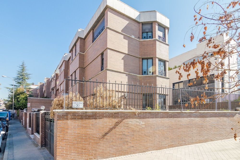 undefined AYZ Ulises - Auto check-in property 4