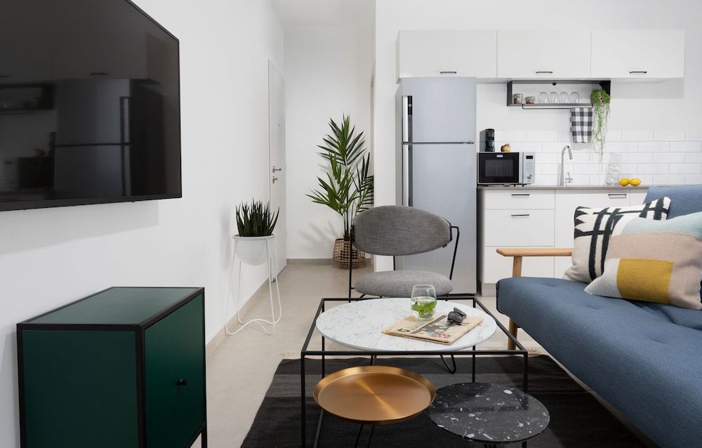 undefined Mr. Ben Yehuda - By TLV2GO 4