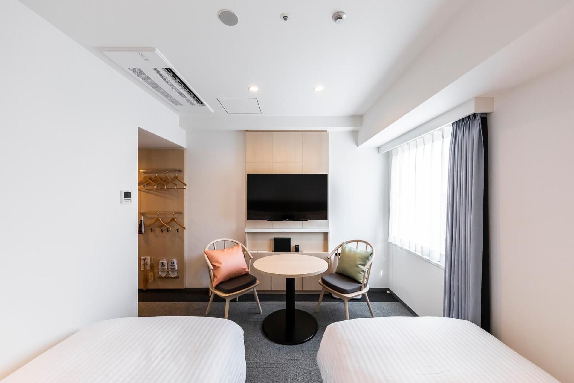 JR WEST GROUP VIA INN Prime SHINSAIBASHI YOTSUBASHI Standard Twin Room - Non-Smoking 3