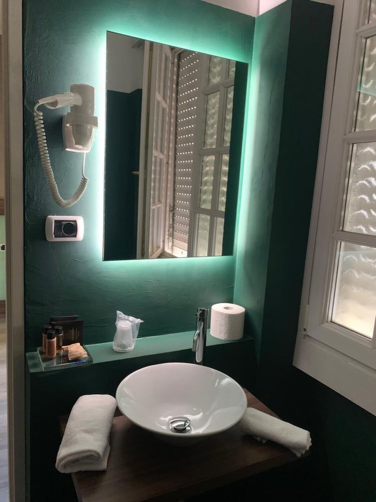 Hotel Conca D'Oro Basic Double or Twin Room, Hill View 12