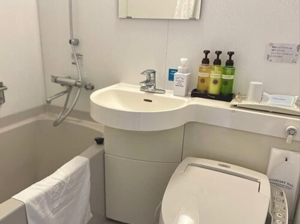 Keikyu Ex Inn Kamata Semi Double Room, Smoking 12