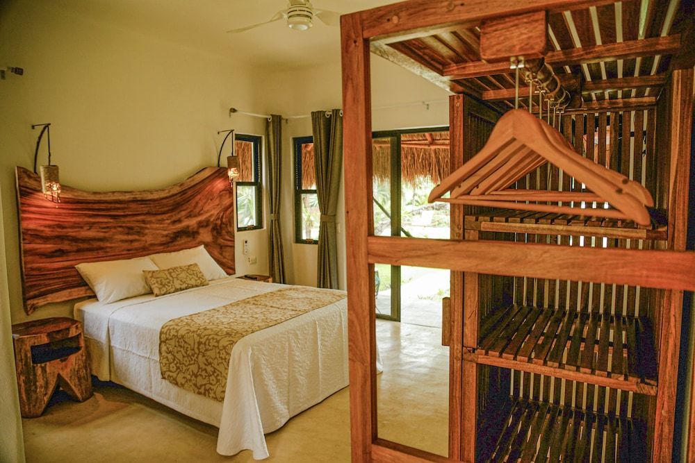 Mi Kasa Tu Kasa Bacalar Deluxe Room 4