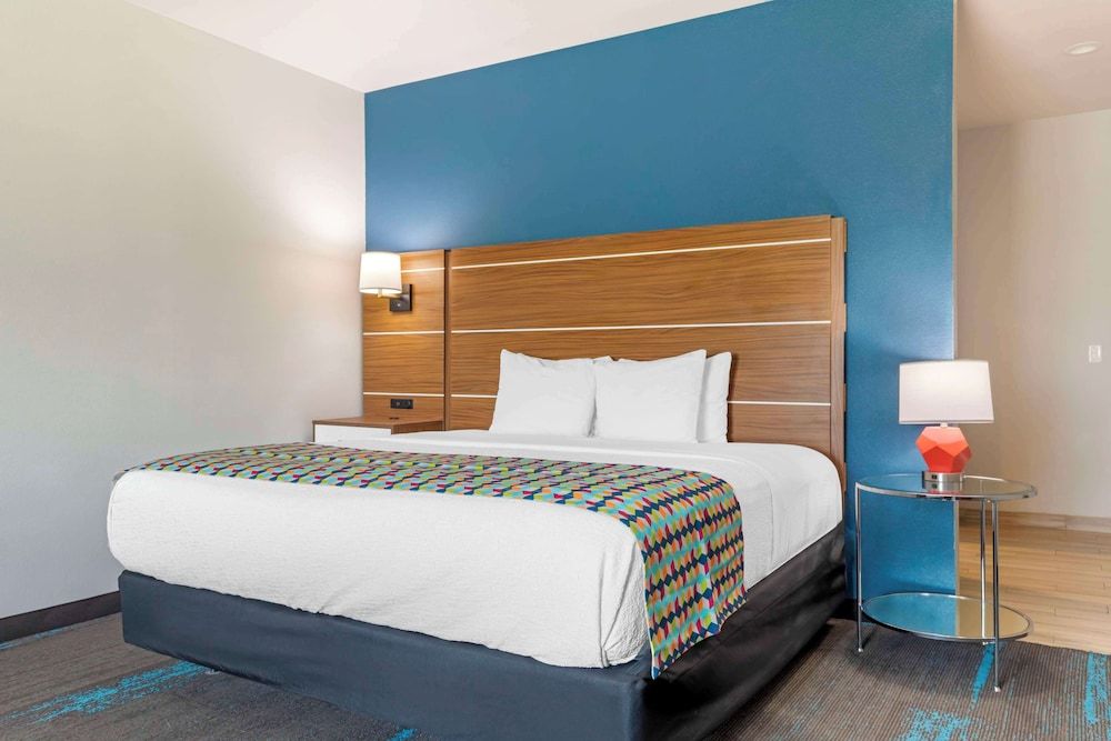 undefined Best Western Plus Medical Center 7