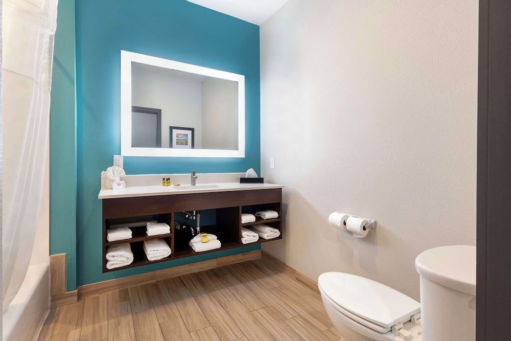 undefined Best Western Plus Medical Center 9