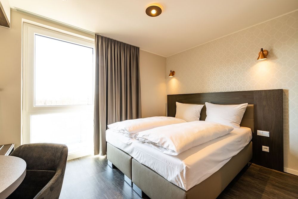 MASEVEN München Messe Trudering MARVELOUS 4