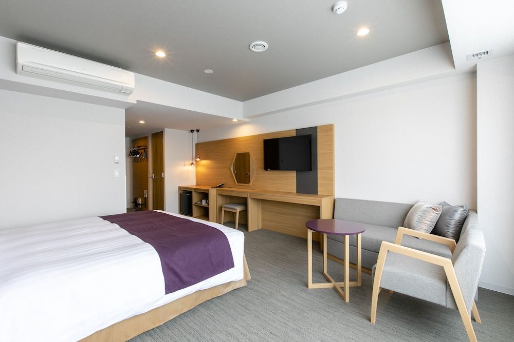 Premium King Room - Non-Smoking