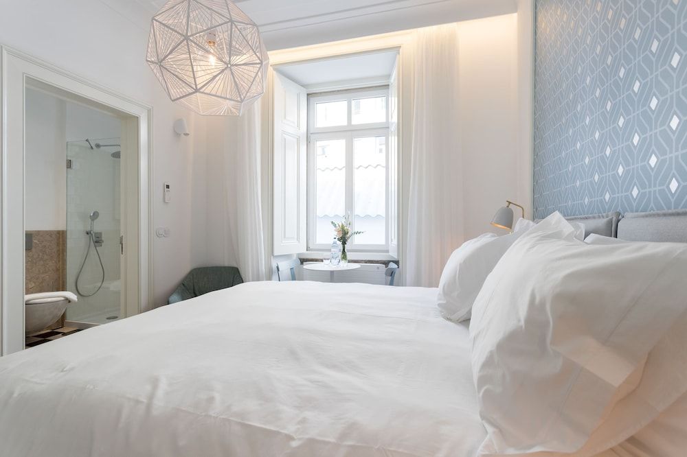 Boutique Chiado Suites Standard Double or Twin Room 2