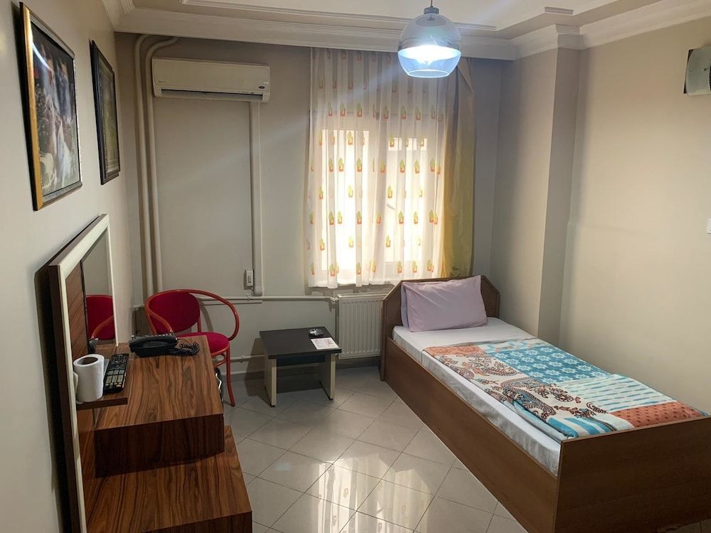 undefined Hotel Flash 2