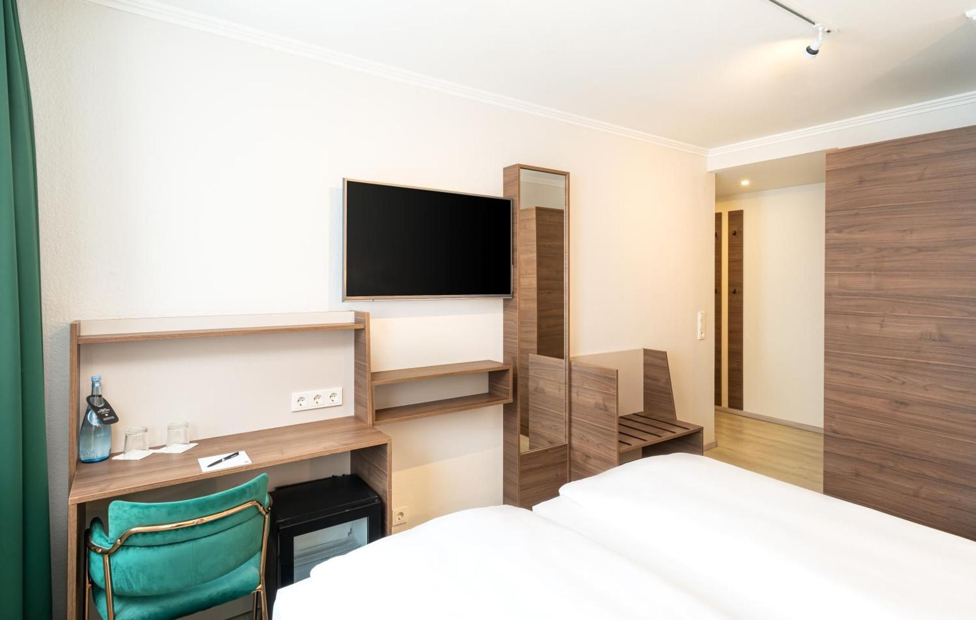 Arthotel ANA Liberty Bremen City Small Double Room 2