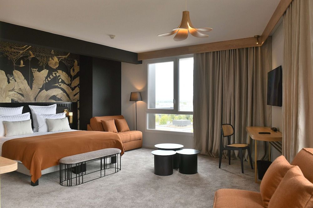Deluxe Suite, Multiple Beds