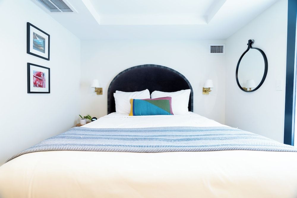 Morgan Hotel Superior Room 3