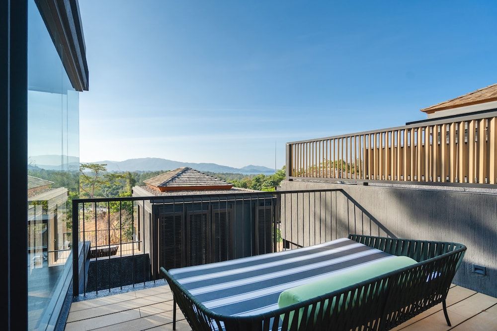 Akra Collection Layan Hideaway Villas Honeymoon Duplex Suite with Private Pool Villa 14