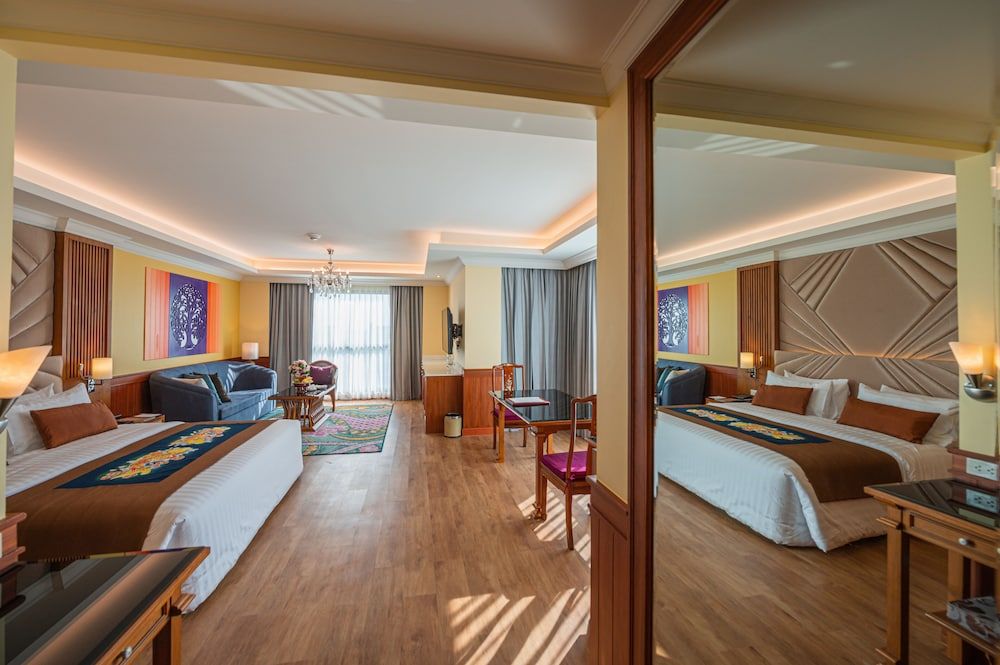 Empress Premier Hotel Studio Suite 3