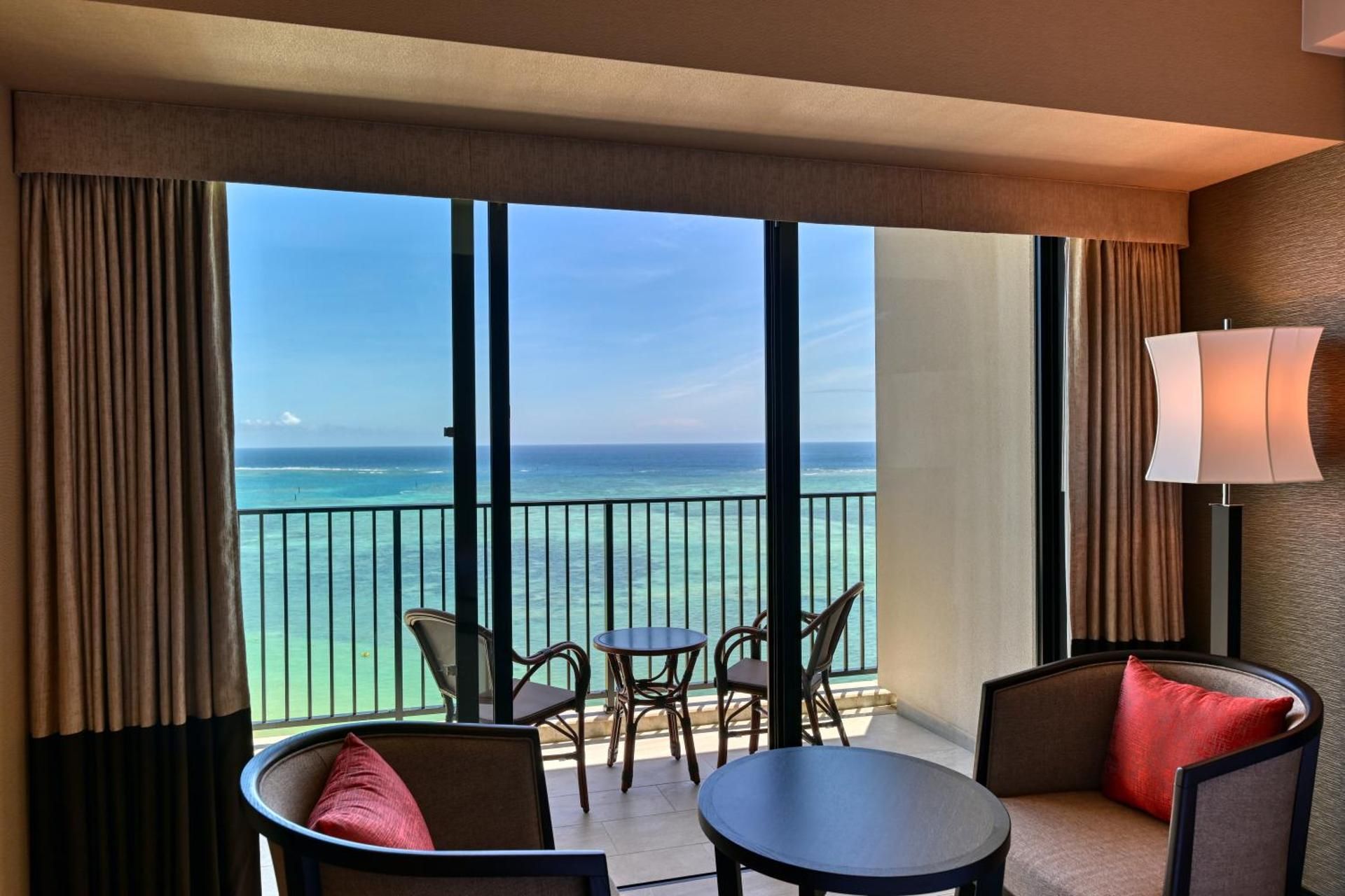 Ryukyu Hotel & Resort Nashiro Beach High-Floor Twin 2