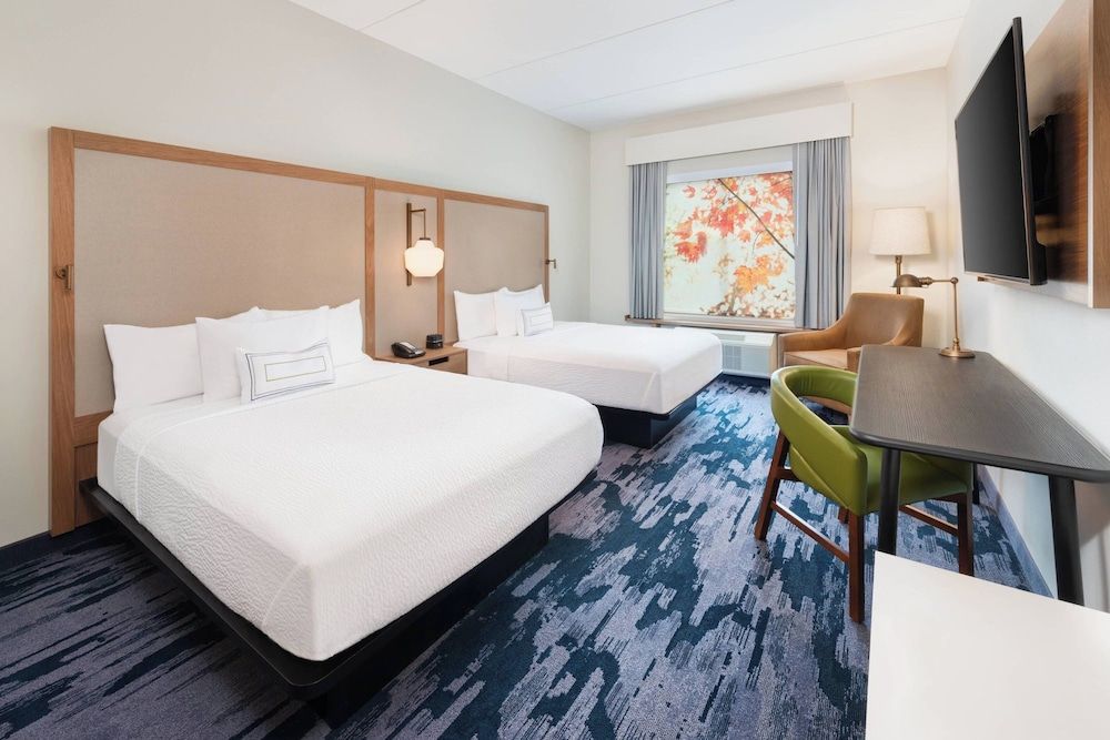 Room, 2 Queen Beds (Mobility/Hearing Accessible, Tub)