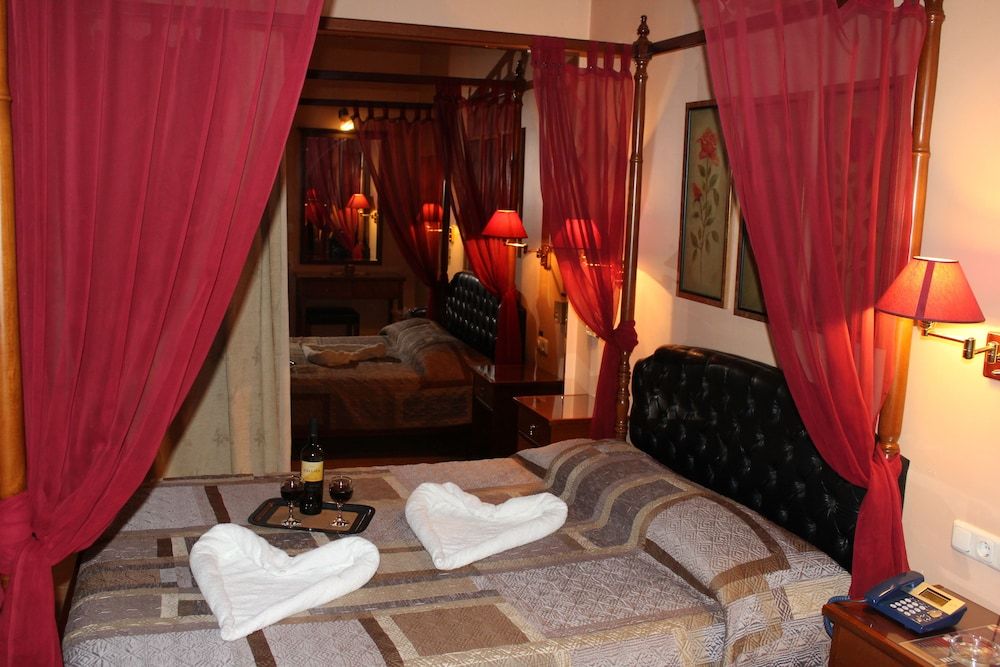 Exis Boutique Hotel Superior Double Room, Jetted Tub 12