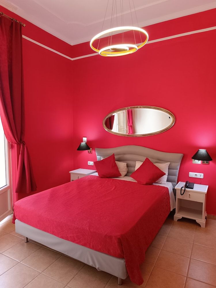 Exis Boutique Hotel Superior Double Room, Jetted Tub 5