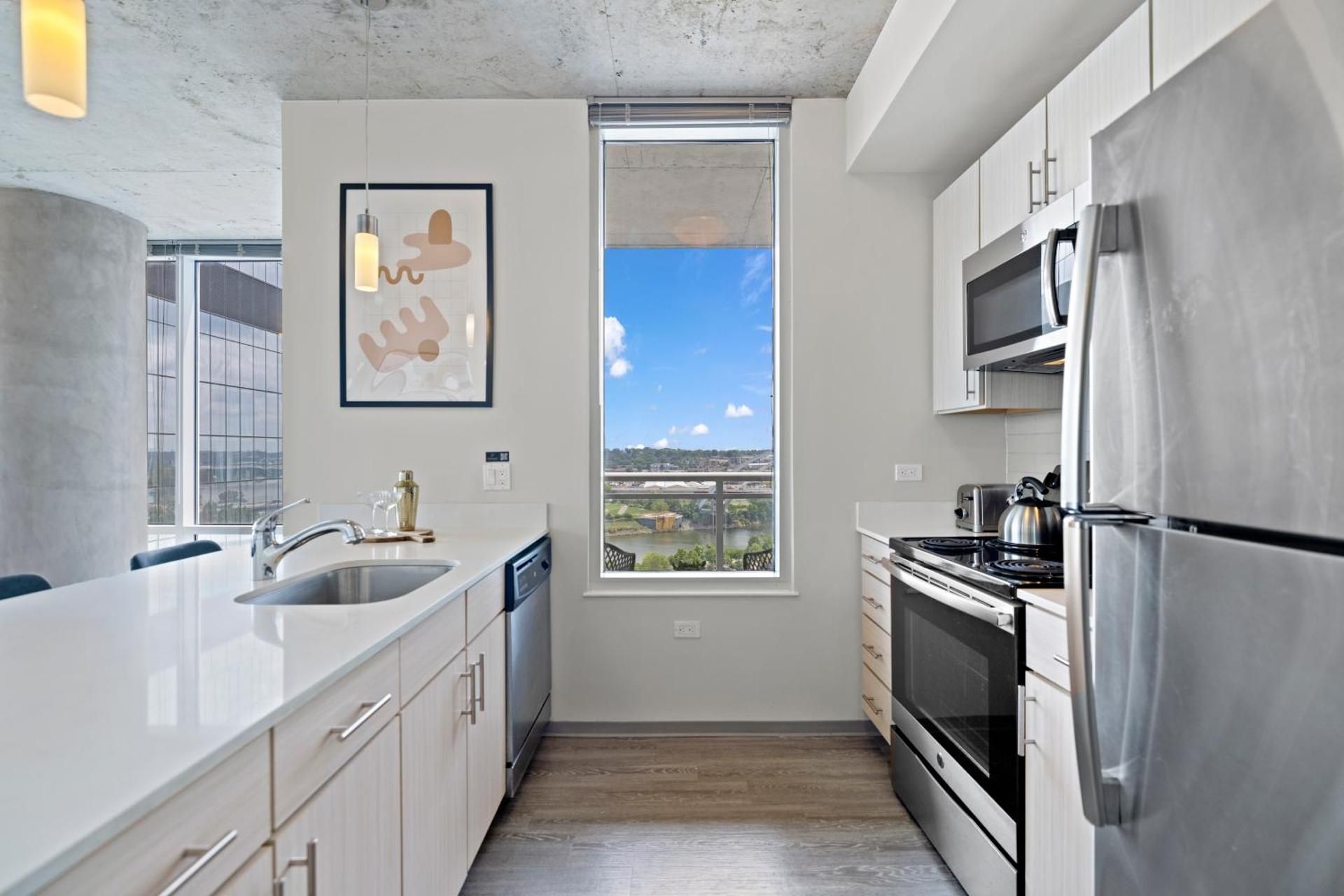 2 Bedroom - 2 Bath Suite