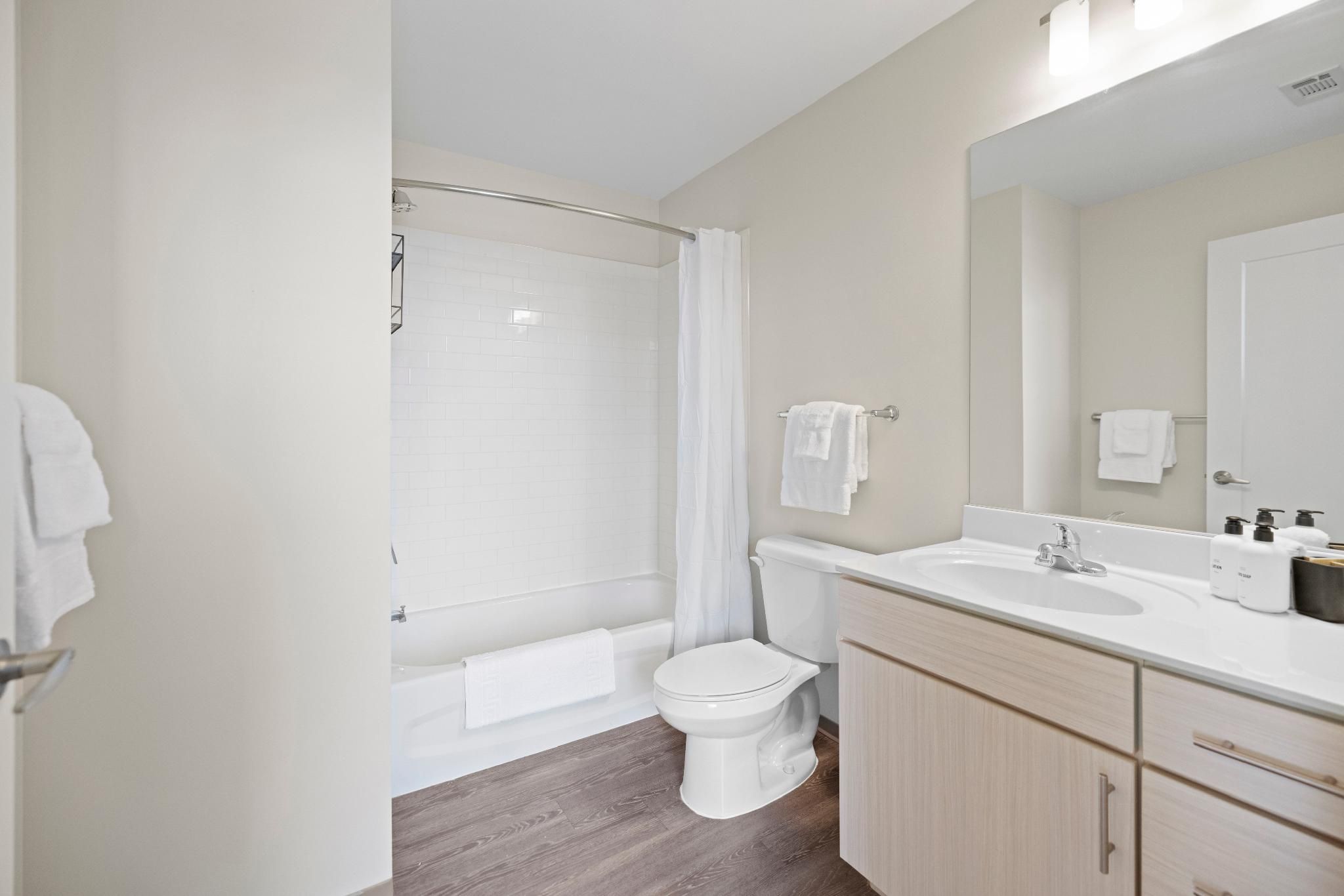 Sky 2-Bedroom City View Suite