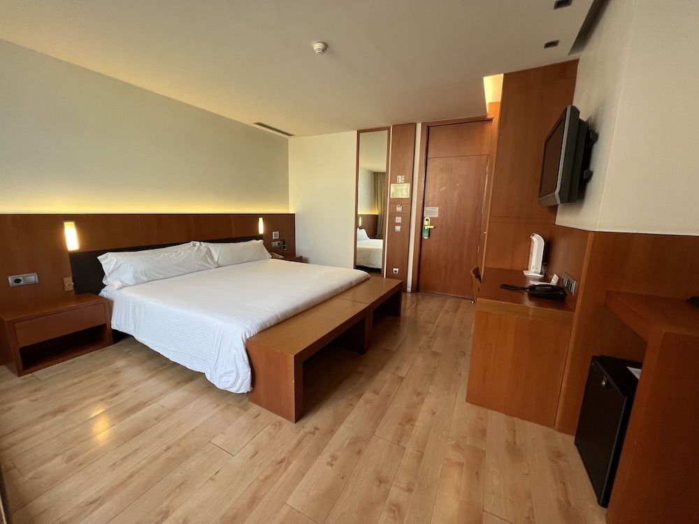 Hotel Lleó Superior Double Room 5