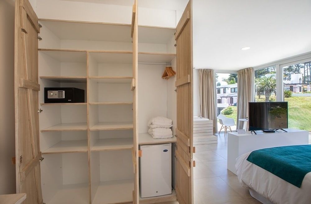 Live Hotel Boutique - Adults Only Deluxe Room 7