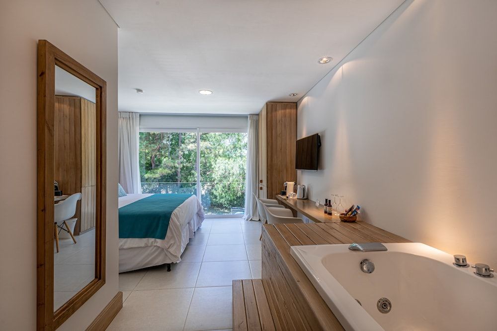 Live Hotel Boutique - Adults Only Premium Room 7