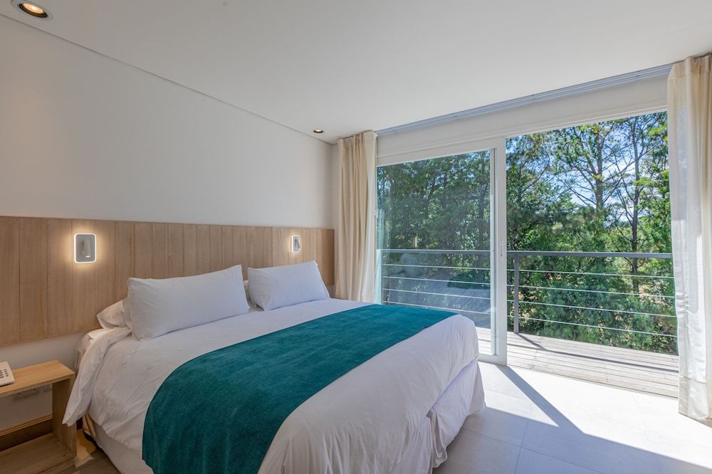 Live Hotel Boutique - Adults Only Premium Balcony 2