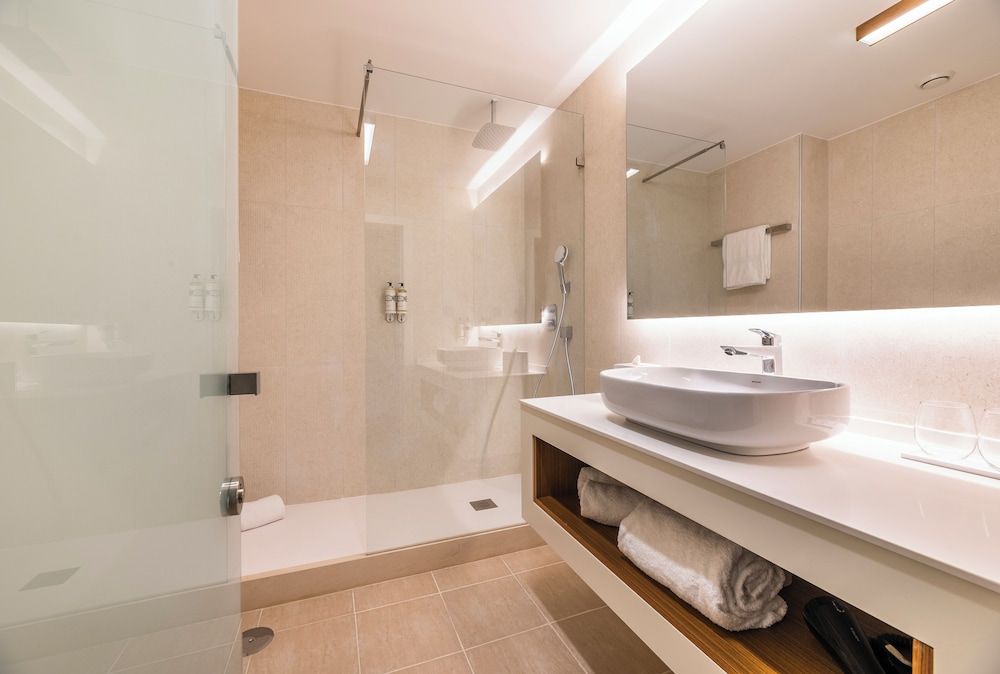 Regency Salgados Hotel & Spa Classic Double Room 4