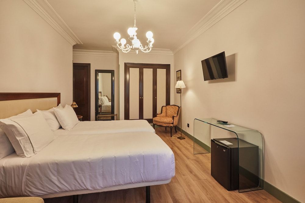 Silken Gran Hotel del Sella Family Room