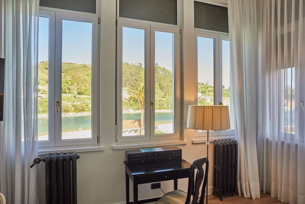 Silken Gran Hotel del Sella Standard Room 7