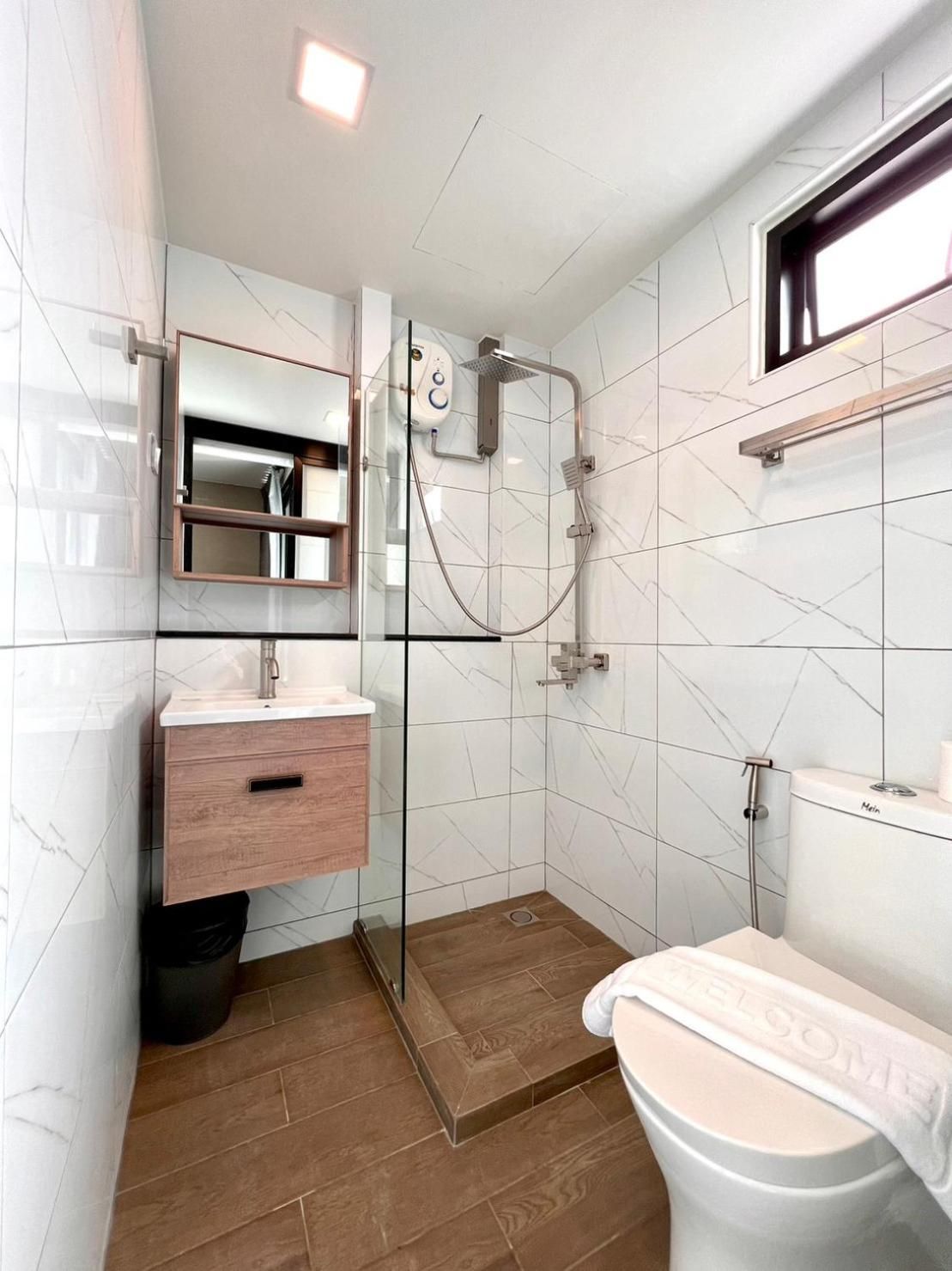 1-Bedroom Royal Suite