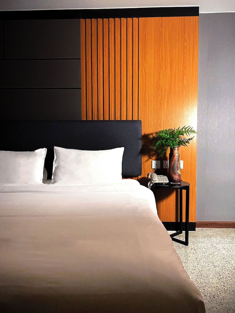 undefined 12 The Residence Hotel 8