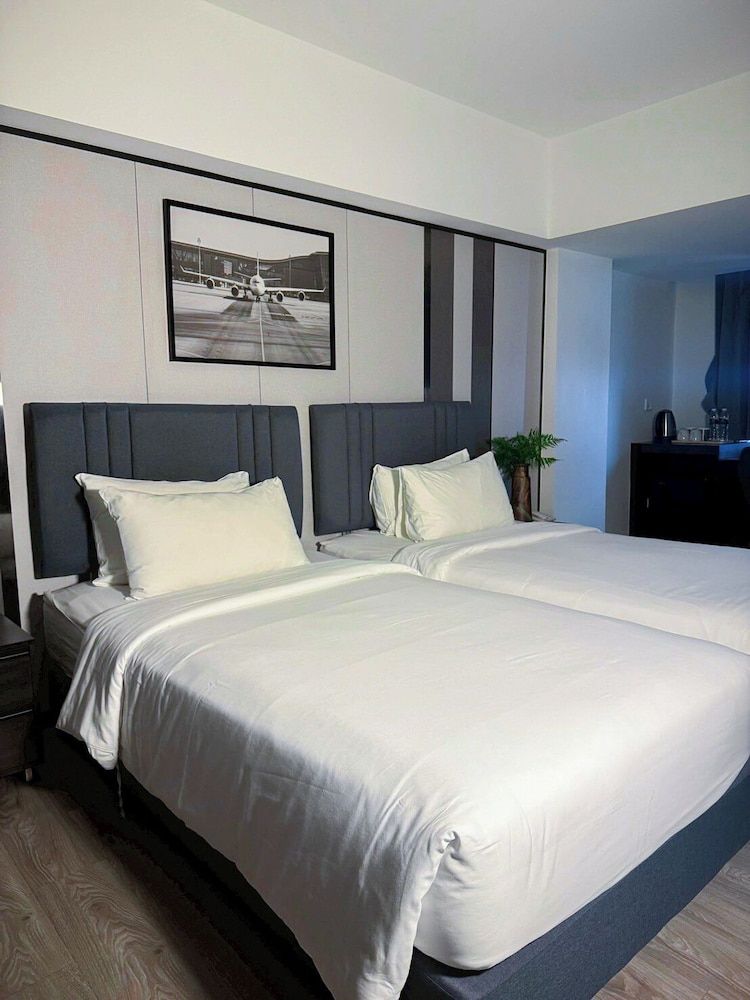 undefined 12 The Residence Hotel 4