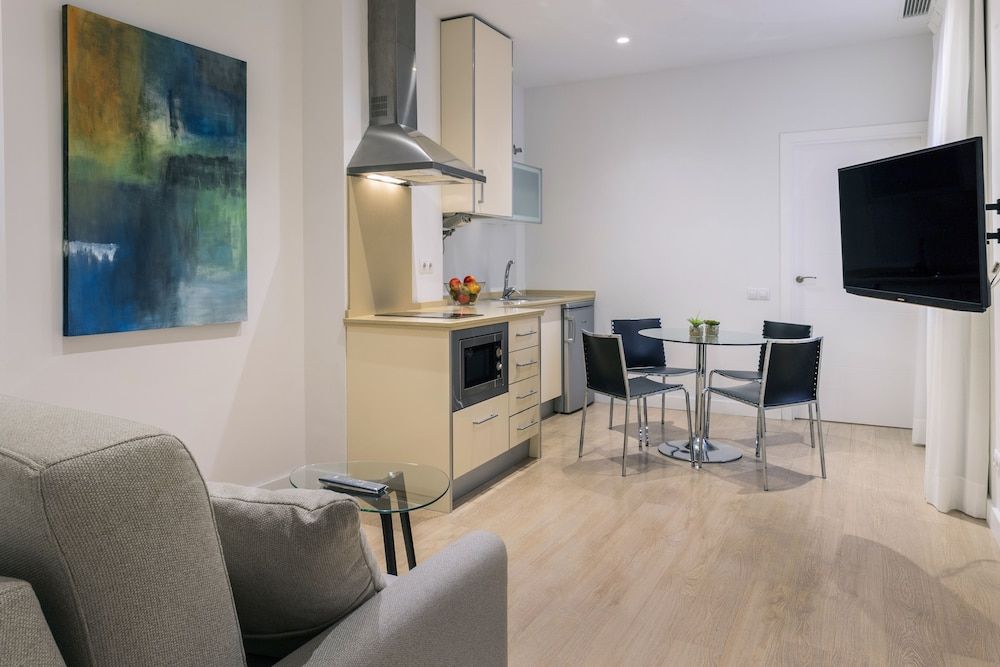 Apartamentos Metrópolis Sevilla