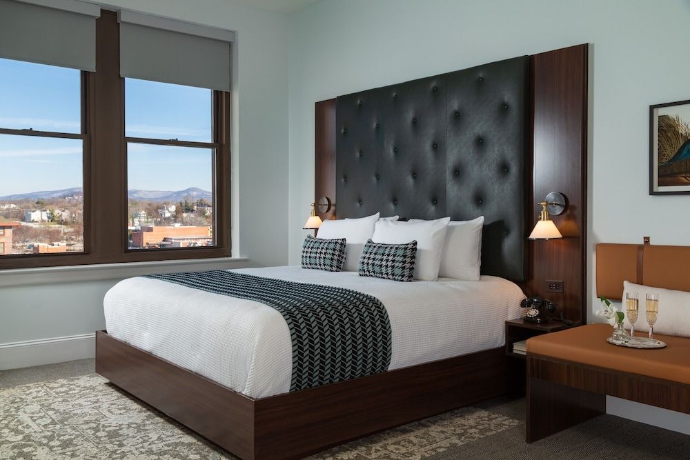 Deluxe Room, 1 King Bed