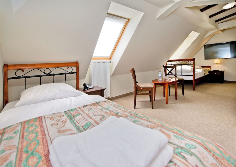 Economy Twin Room