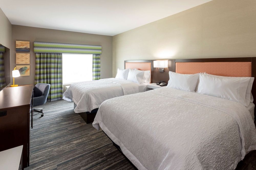 Room, 2 Queen Beds, Accessible, Bathtub (Water View)